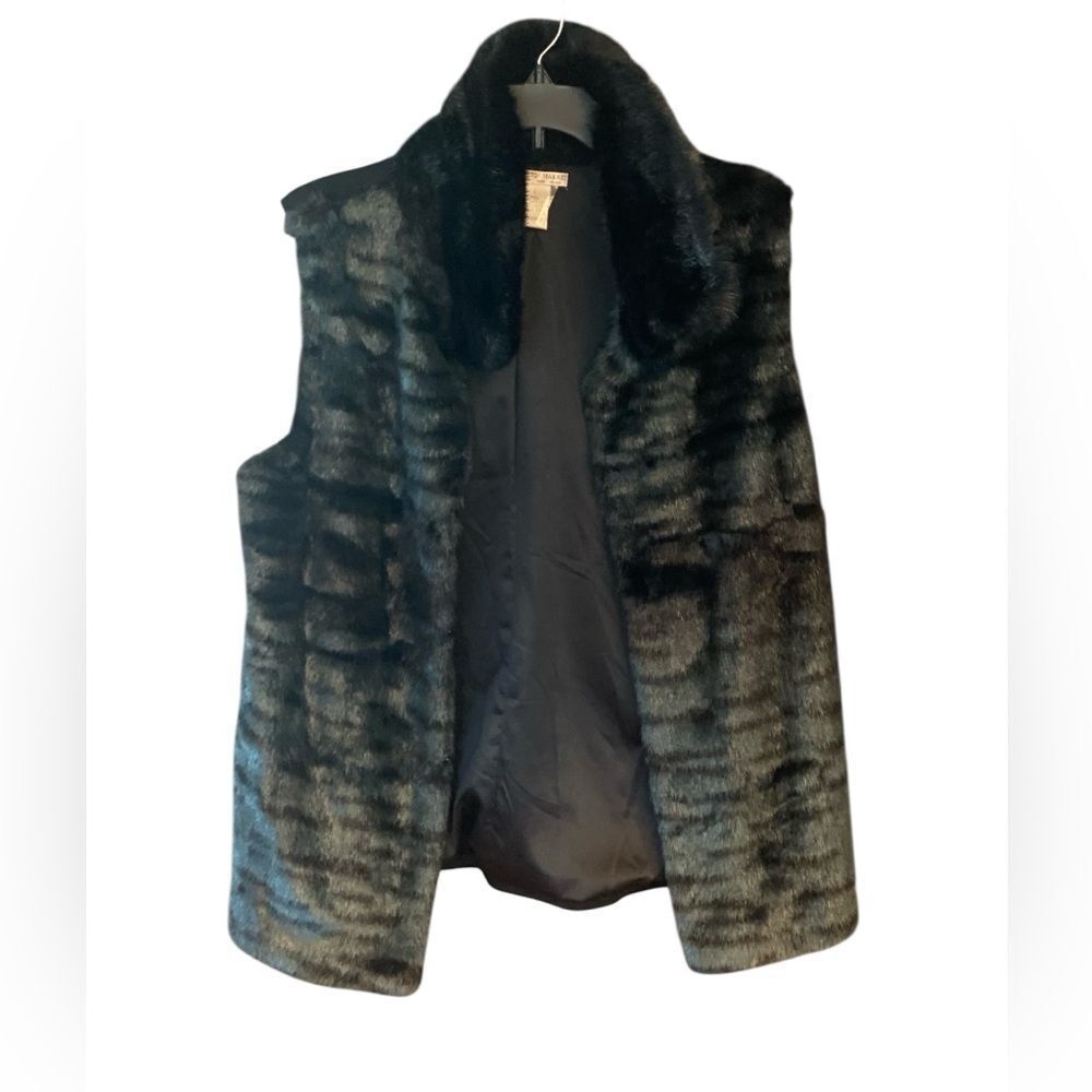 Albert Makali Sz L Elegant Black Green Tint Faux Funky Fun Fur Sleeveless Vest